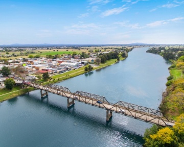 Photography - Lindsay Moller Productions