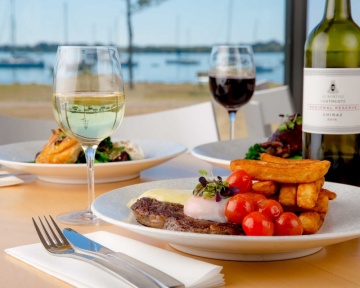 Photography - Lindsay Moller Productions